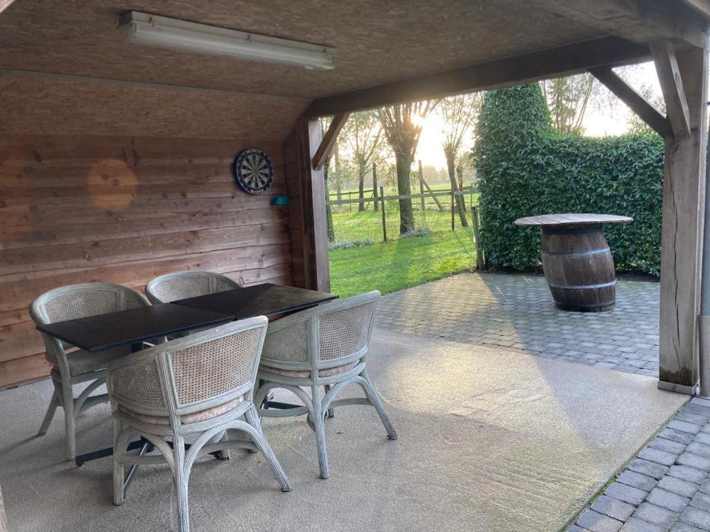 Villa De Smokkelaar & Het Schuurtje Maldegem Exterior foto